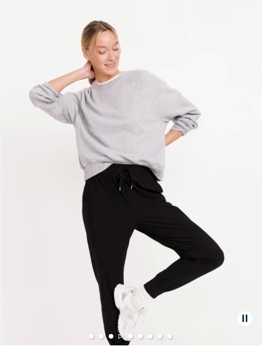 Old Navy Women's SleekTech Jogger - Black XS Petite - Picture 5 of 8